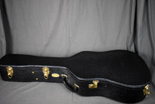 Load image into Gallery viewer, 2013 Martin D-18 Authentic 1939