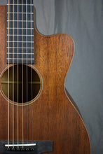 Load image into Gallery viewer, 2014 Martin Custom 0C-15SM