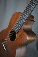 Load image into Gallery viewer, 2014 Martin Custom 0C-15SM
