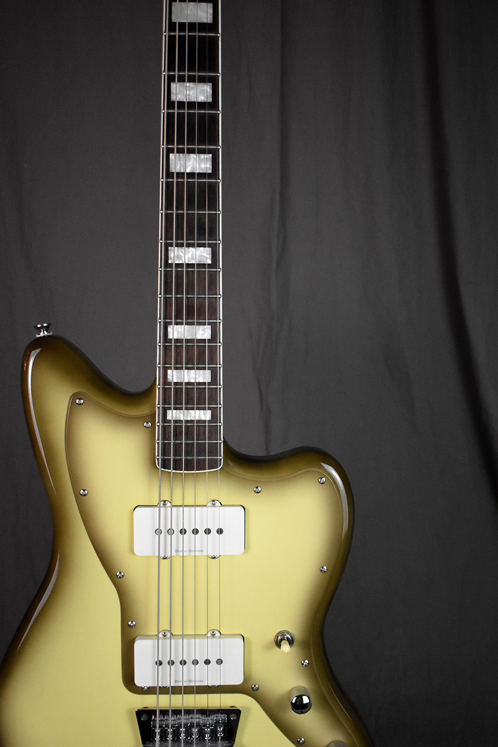 2016 Squier Vintage Modified Baritone Jazzmaster Antigua