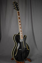 Load image into Gallery viewer, 2017 Collings Eastside Jazz LC Deluxe
