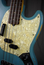 Load image into Gallery viewer, 2017 Fender JMJ Road Worn Mustang Bass