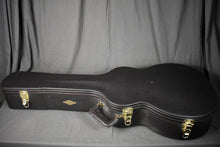 Load image into Gallery viewer, 2017 Taylor 814ce Dlx