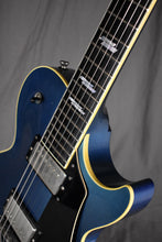 Load image into Gallery viewer, 2018 Collings CL Deluxe Aged Pelham Blue