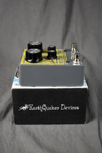 Load image into Gallery viewer, 2018 EarthQuaker Devices Gray Channel