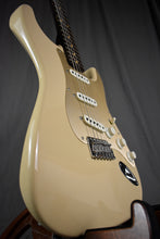 Load image into Gallery viewer, 2022 Fender Custom Shop Limited Edition &#39;57 Stratocaster All-Rosewood Neck