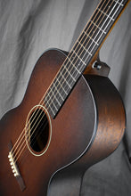 Load image into Gallery viewer, 2022 Iris RCM-000 All-Mahogany