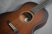 Load image into Gallery viewer, 2022 Iris RCM-000 All-Mahogany