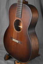 Load image into Gallery viewer, 2022 Iris RCM-000 All-Mahogany