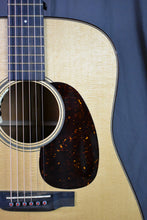 Load image into Gallery viewer, 2022 Martin D-18 Modern Deluxe