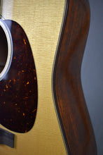 Load image into Gallery viewer, 2022 Martin D-18 Modern Deluxe