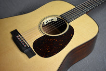 Load image into Gallery viewer, 2022 Martin D-18 Modern Deluxe