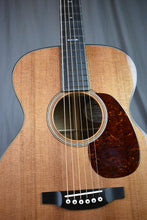 Load image into Gallery viewer, Bourgeois &quot;The Coupe&quot; 00-12 Custom Redwood AT Maple