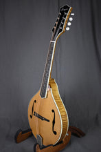 Load image into Gallery viewer, Bourgeois M5A Mandolin