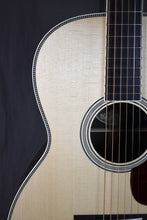 Load image into Gallery viewer, Collings 0002H G w/ 1-3/4&quot; Nut, Bound Fingerboard &amp; Peghead