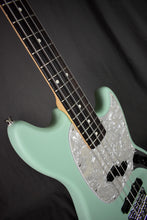 Load image into Gallery viewer, 2023 Fender American Performer Mustang Bass