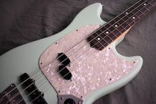 Load image into Gallery viewer, 2023 Fender American Performer Mustang Bass