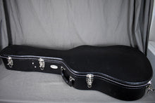 Load image into Gallery viewer, 2023 Martin D-18