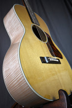 Load image into Gallery viewer, Bourgeois &quot;The Artist&quot; L-DBO 12-Fret Maple