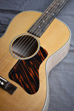 Load image into Gallery viewer, Bourgeois &quot;The Artist&quot; L-DBO 12-Fret Maple