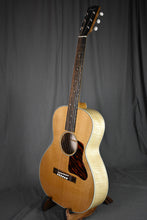 Load image into Gallery viewer, Bourgeois &quot;The Artist&quot; L-DBO 12-Fret Maple