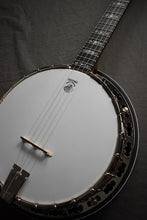 Load image into Gallery viewer, Deering Sierra 5-String Mahogany Banjo