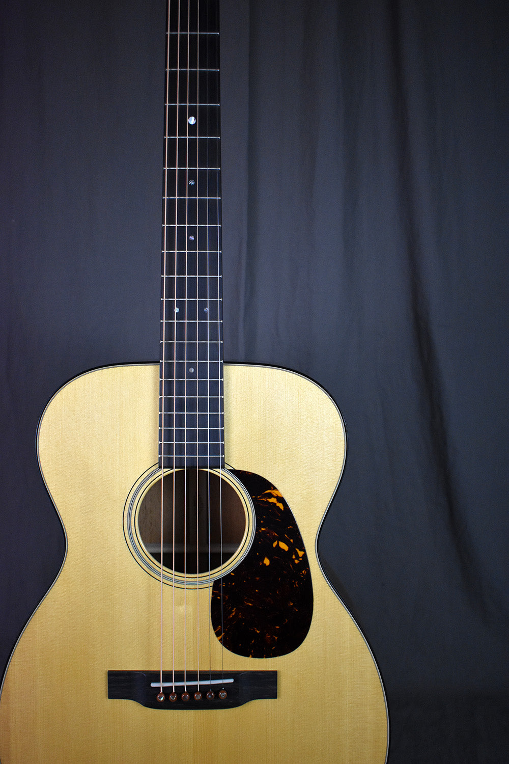 2024 Martin 00-18