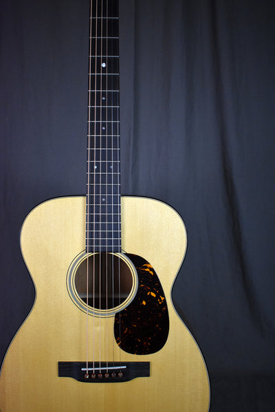2024 Martin 00-18
