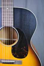 Load image into Gallery viewer, 2024 Martin 000-17 Whiskey Sunset