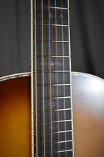 Load image into Gallery viewer, Martin Custom Shop 00-41 Ambertone Guatemalan Rosewood