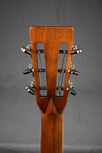 Load image into Gallery viewer, Martin Custom Shop 00-41 Ambertone Guatemalan Rosewood