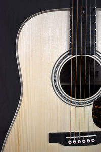 Martin Custom Shop D-28 Wild Grain