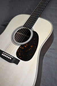 Martin Custom Shop D-28 Wild Grain