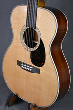 Load image into Gallery viewer, Martin Custom Shop OM-28 Cocobolo