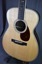 Load image into Gallery viewer, Collings 002H 14-Fret Old Growth Sitka &amp; 42-Style Snowflakes