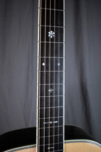 Load image into Gallery viewer, Collings 002H 14-Fret Old Growth Sitka &amp; 42-Style Snowflakes