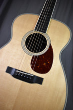 Load image into Gallery viewer, Collings 002H 14-Fret Old Growth Sitka &amp; 42-Style Snowflakes