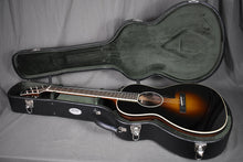 Load image into Gallery viewer, Collings C10 Deluxe Sunburst