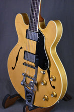 Load image into Gallery viewer, Collings I-35 LC Vintage w/ Bigsby