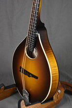 Load image into Gallery viewer, Collings MT O Satin Sunburst