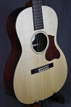 Load image into Gallery viewer, Iris RCM-000 Sinker Salmon Sitka / Cocobolo