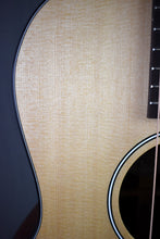 Load image into Gallery viewer, Iris RCM-000 Sinker Salmon Sitka / Cocobolo