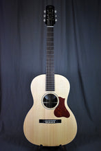 Load image into Gallery viewer, Iris RCM-000 Sinker Salmon Sitka / Cocobolo