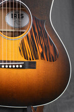 Load image into Gallery viewer, Iris SG-11 Burst