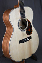 Load image into Gallery viewer, 2025 Larrivée OM-40