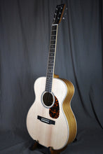 Load image into Gallery viewer, 2025 Larrivée OM-40