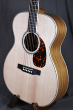 Load image into Gallery viewer, 2025 Larrivée OM-40