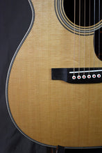 Load image into Gallery viewer, Martin 00-28 Modern Deluxe