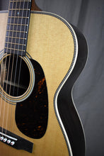 Load image into Gallery viewer, Martin 00-28 Modern Deluxe