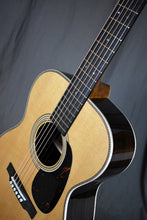 Load image into Gallery viewer, 2025 Martin 00-28 Modern Deluxe